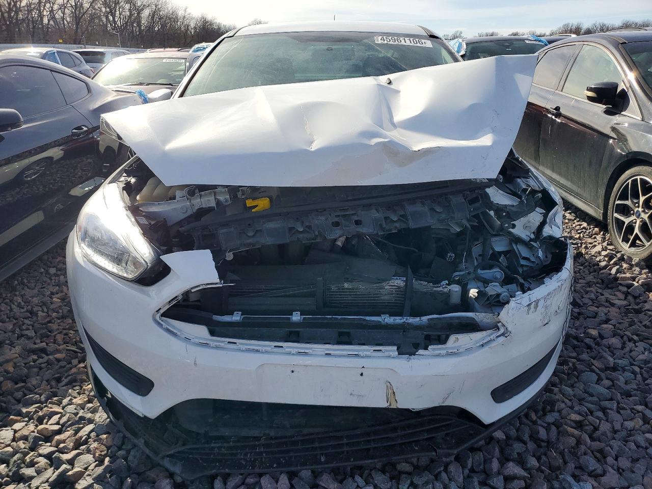 2018 FORD FOCUS SE photo 11