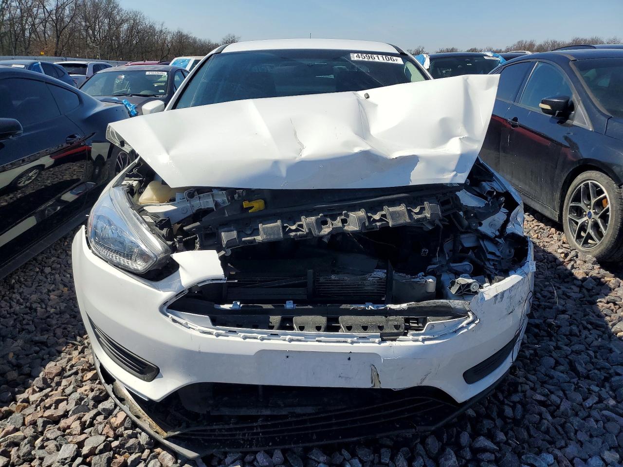 2018 FORD FOCUS SE photo 5