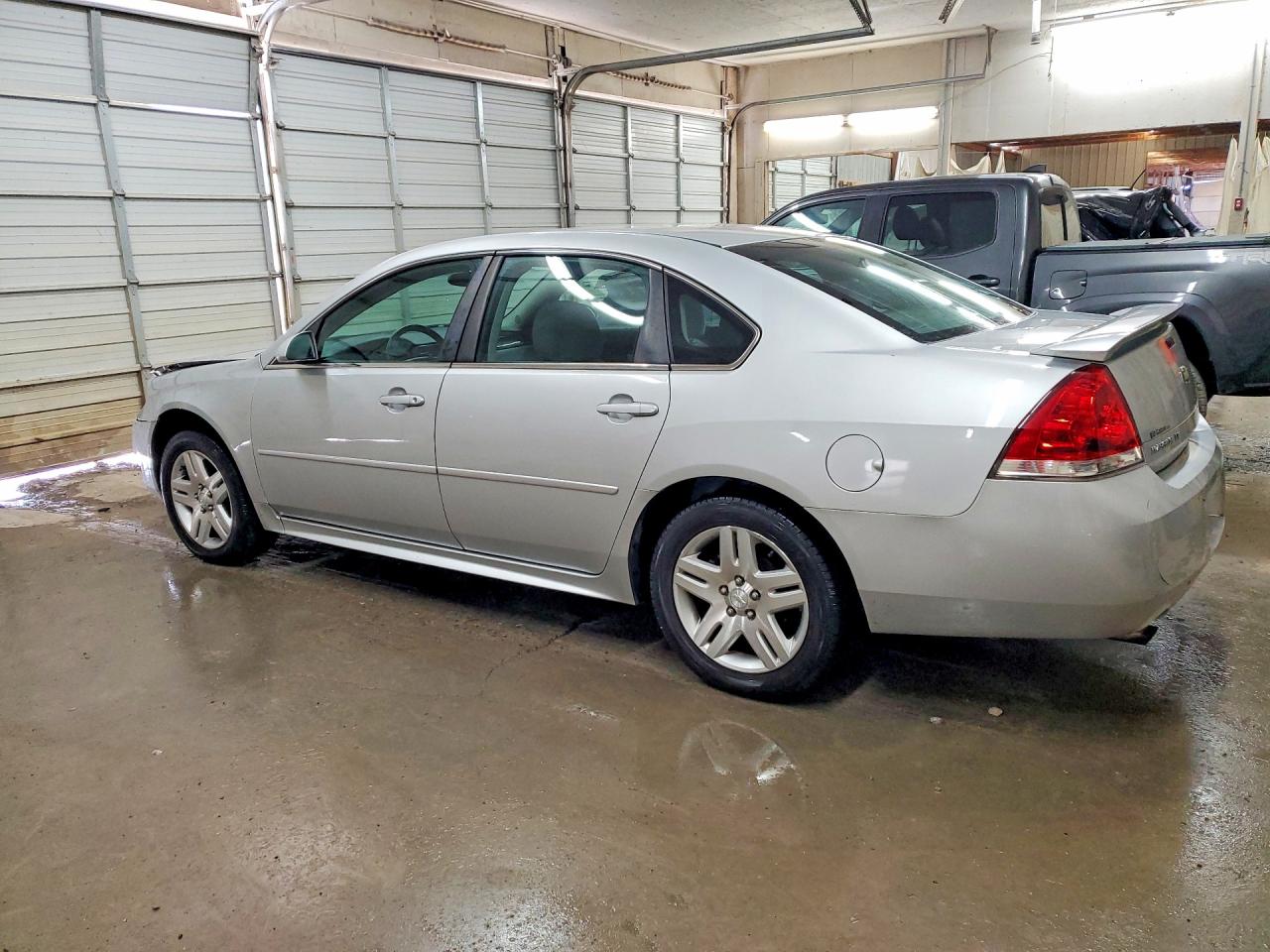 2012 CHEVROLET IMPALA LT photo 2