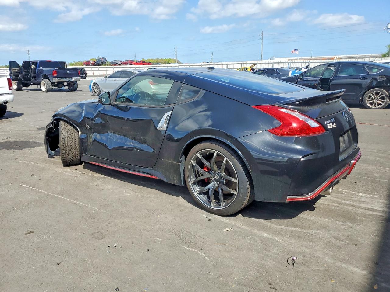 2017 NISSAN 370Z NISMO TECH photo 2