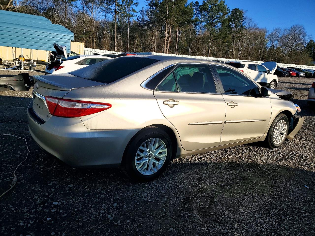 2016 TOYOTA CAMRY LE photo 7