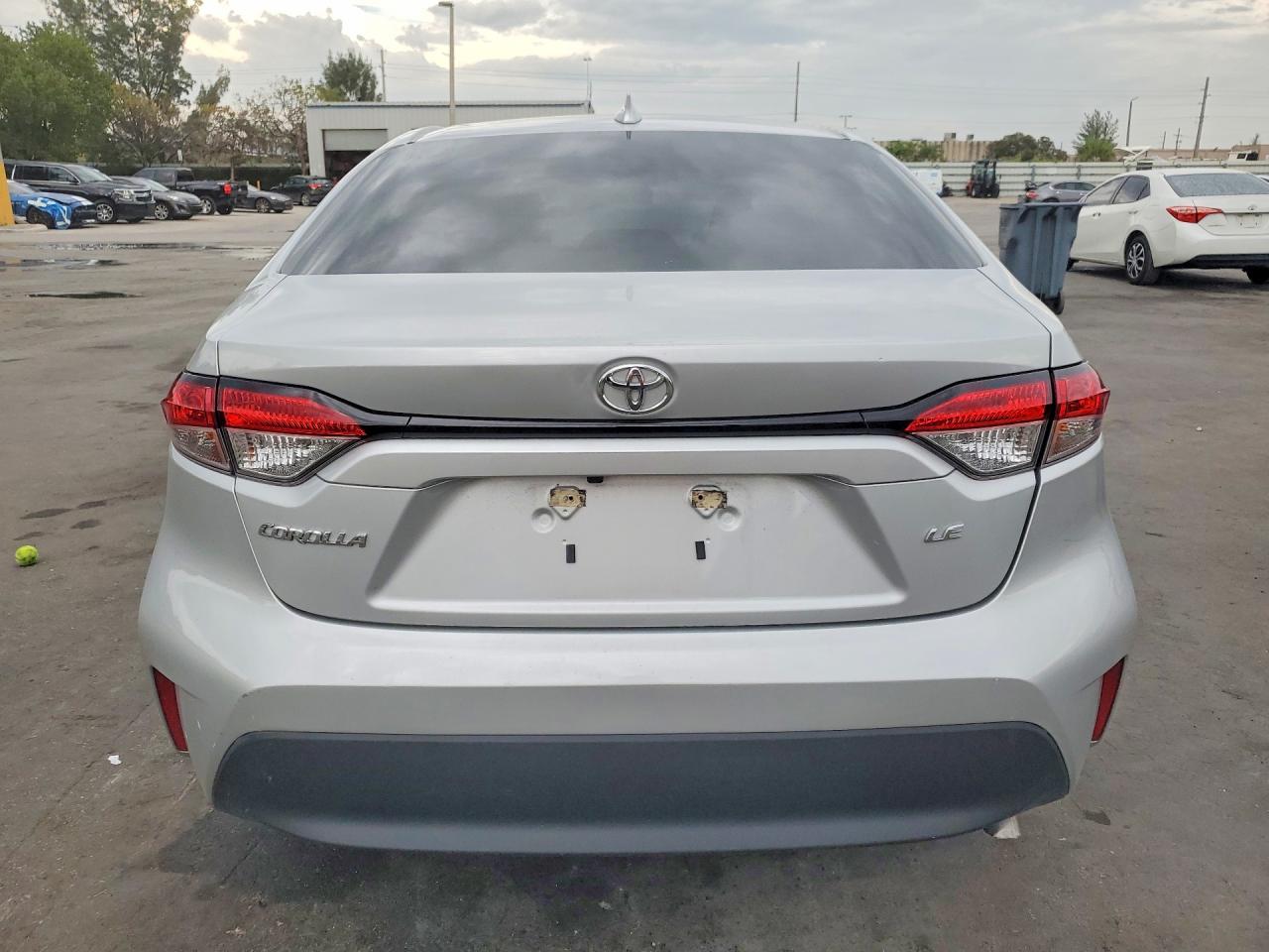 2023 TOYOTA COROLLA LE photo 16