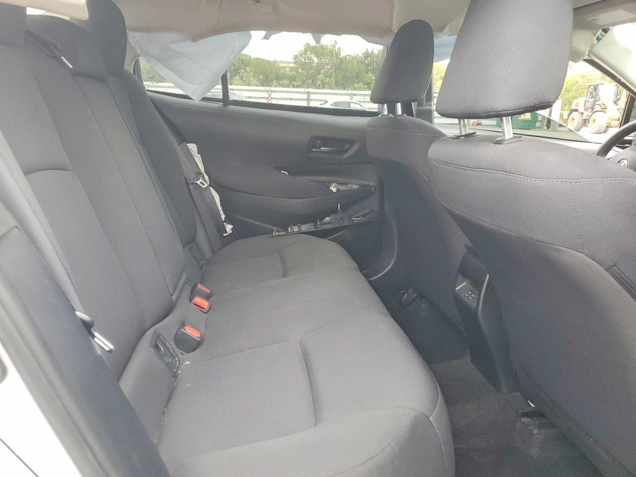 2023 TOYOTA COROLLA LE photo 28