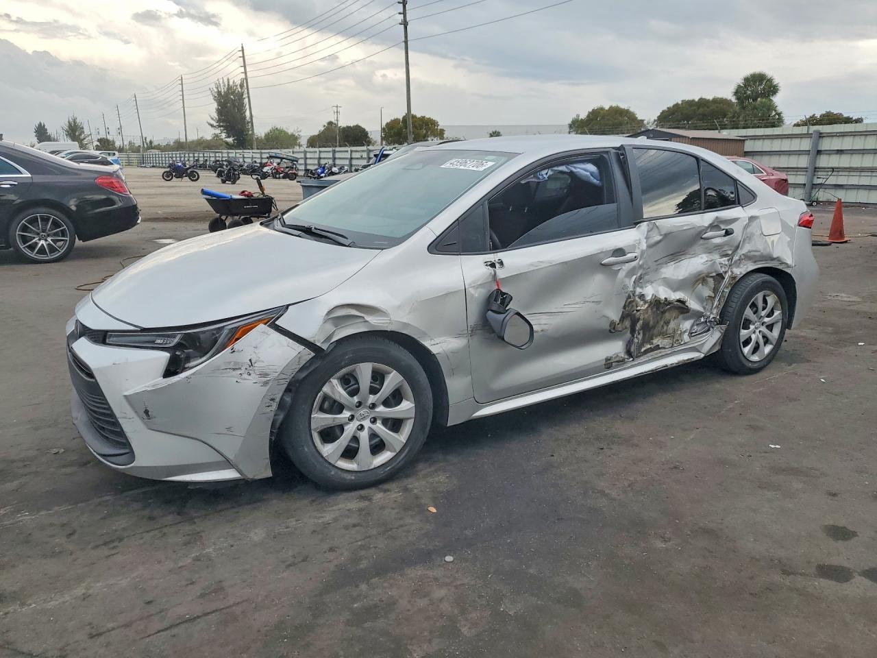 2023 TOYOTA COROLLA
