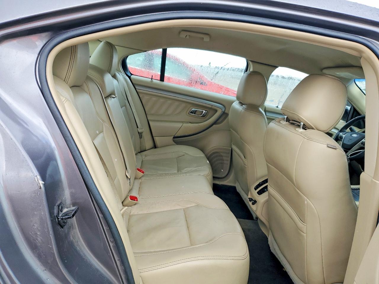 2014 FORD TAURUS SEL photo 28
