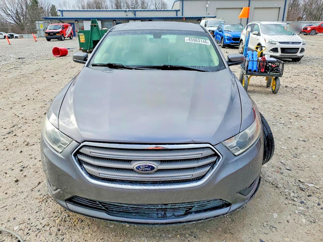 2014 FORD TAURUS SEL photo 13