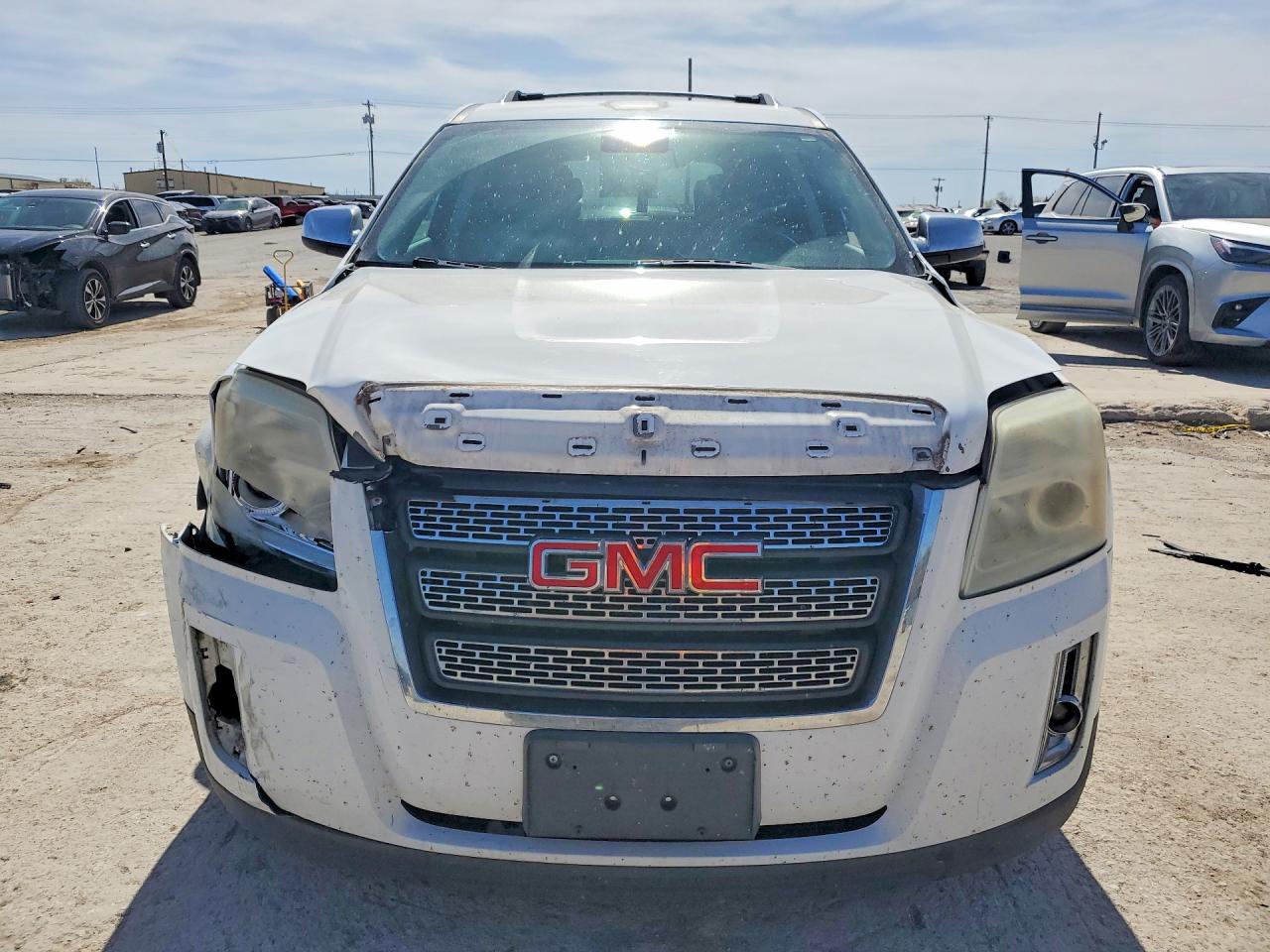 2012 GMC TERRAIN SLT photo 5