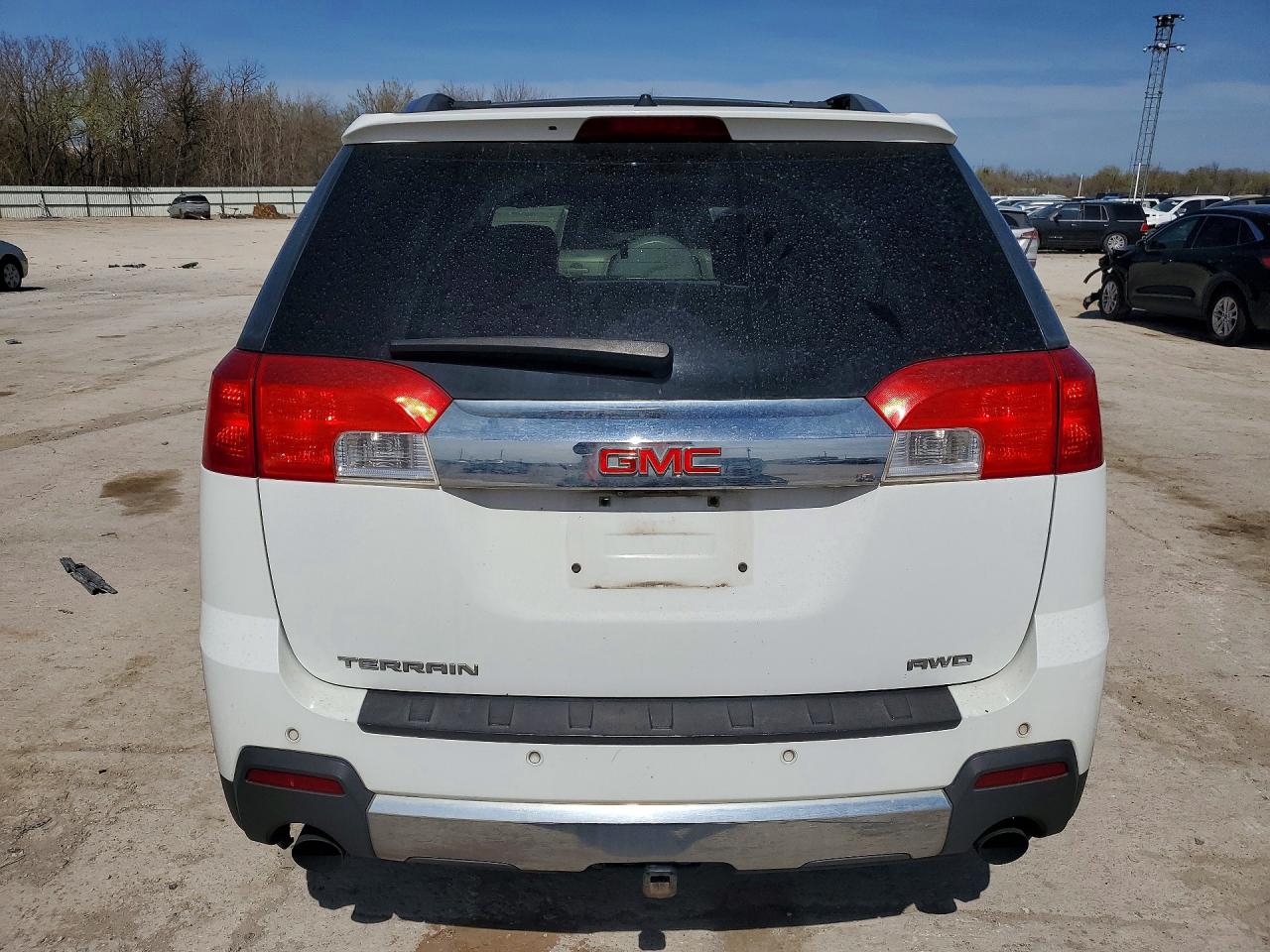 2012 GMC TERRAIN SLT photo 6
