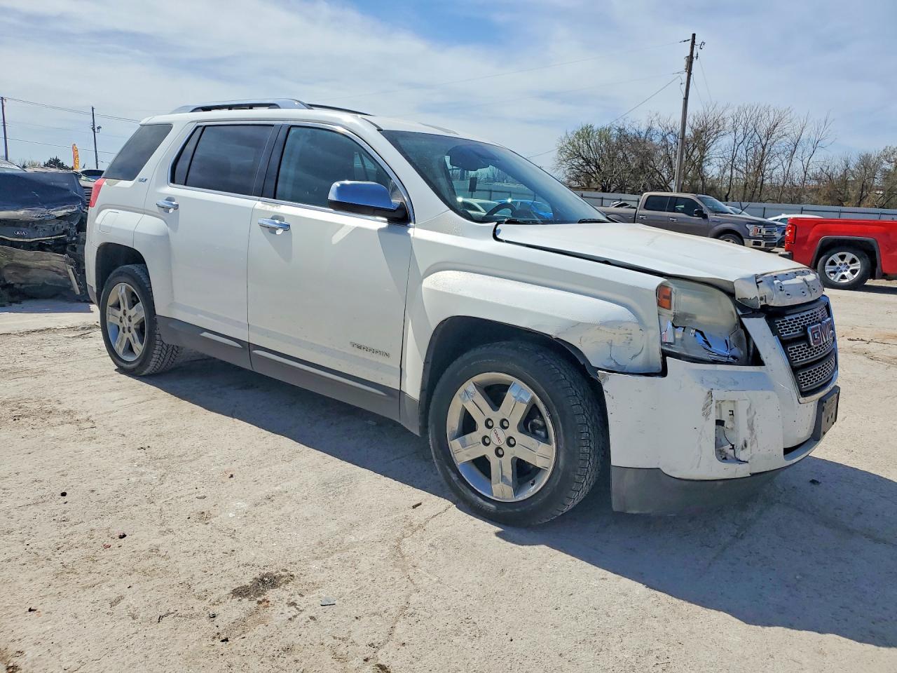 2012 GMC TERRAIN SLT photo 4