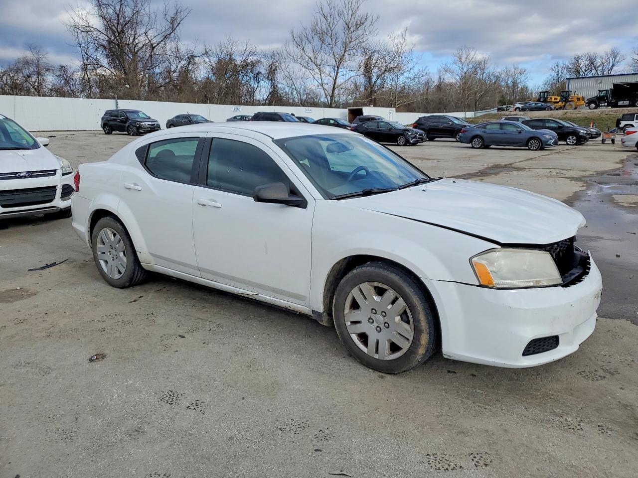2013 DODGE AVENGER SE photo 4