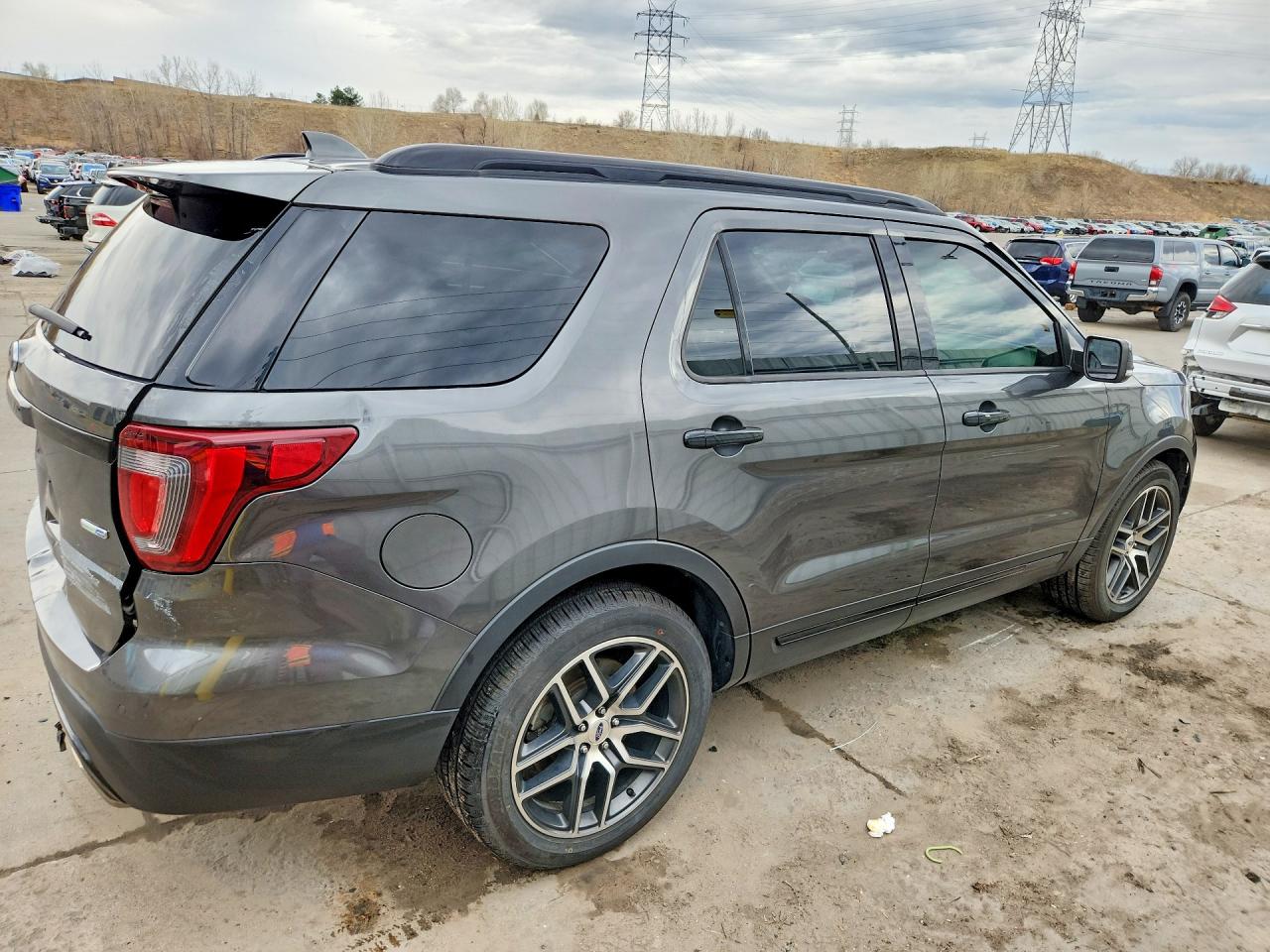 2017 FORD EXPLORER SPORT photo 3