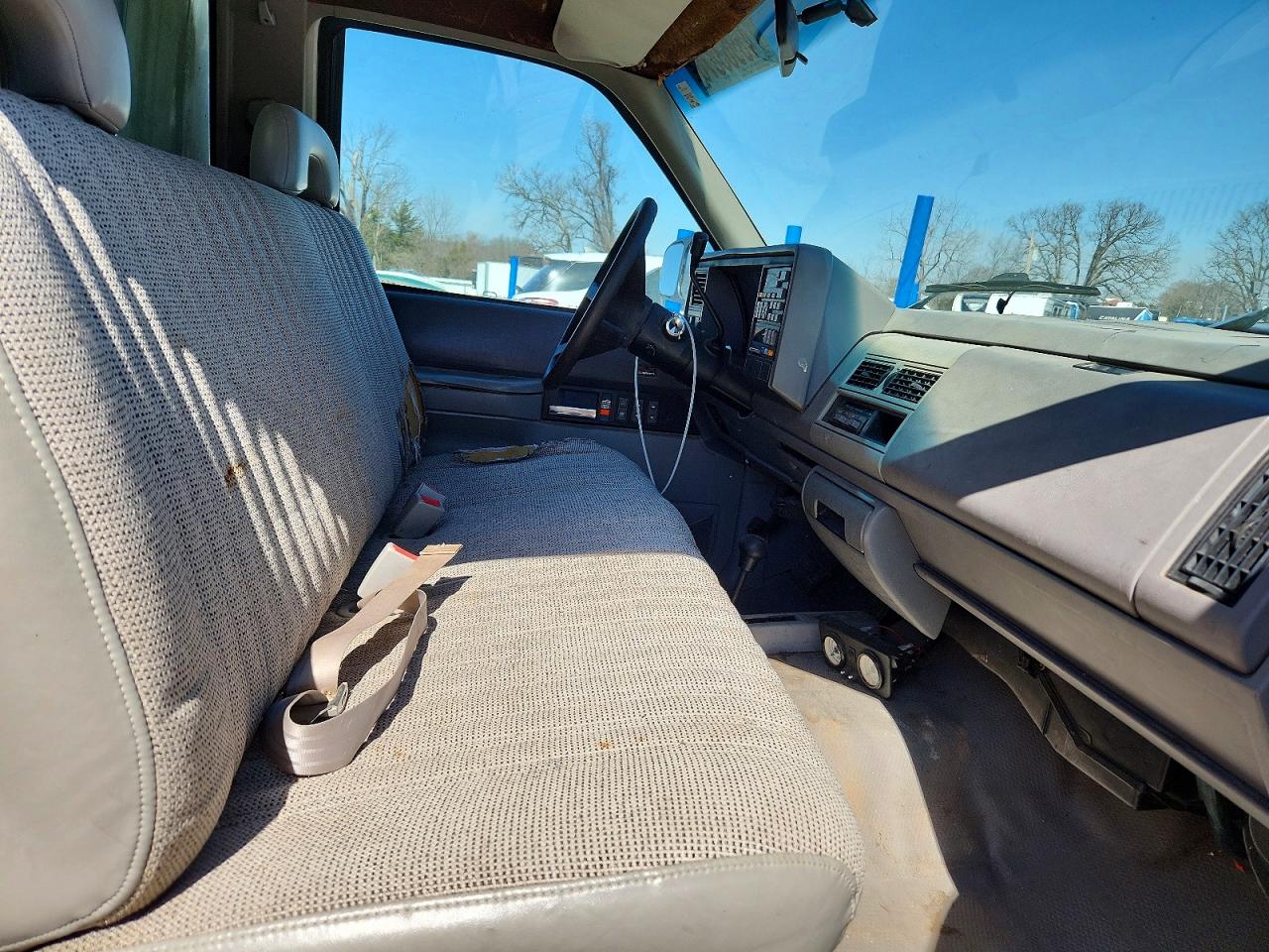1993 GMC SIERRA K2500 photo 10