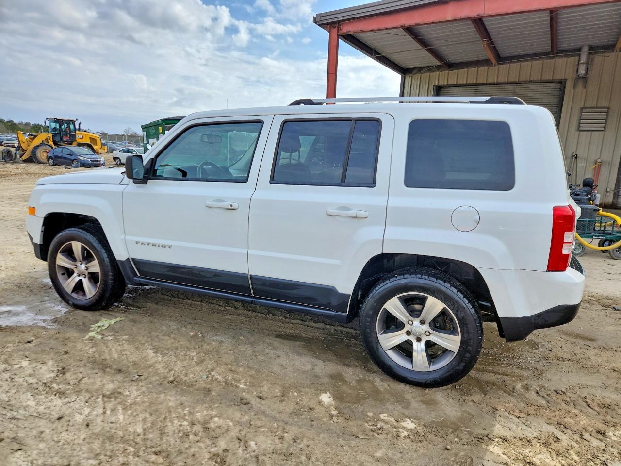 2017 JEEP PATRIOT LATITUDE photo 4