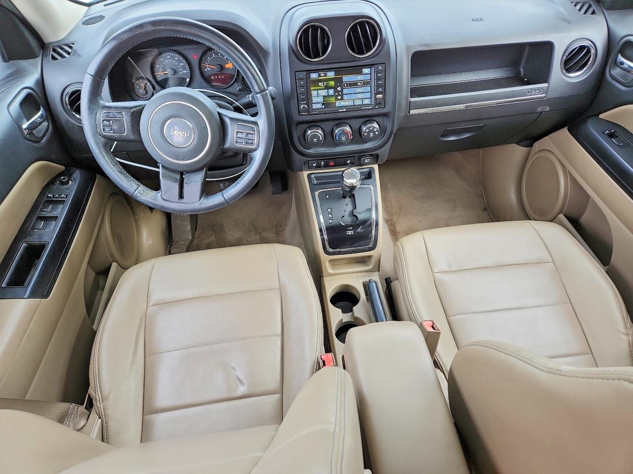 2017 JEEP PATRIOT LATITUDE photo 22