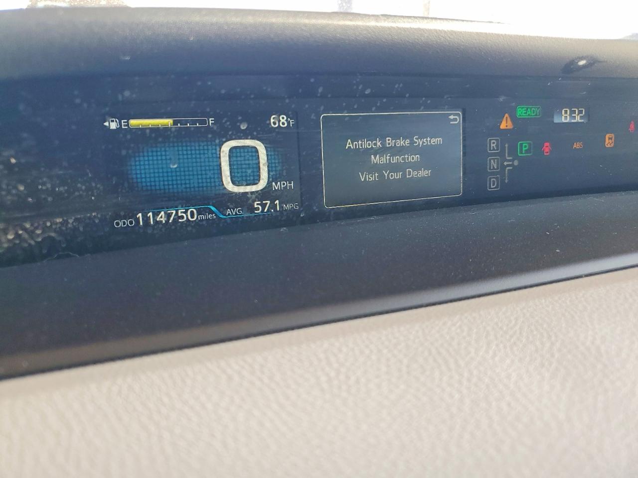 2016 TOYOTA PRIUS THREE photo 9