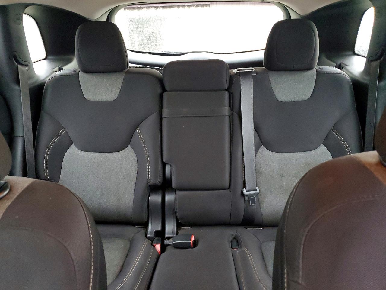 2015 JEEP CHEROKEE SPORT photo 28