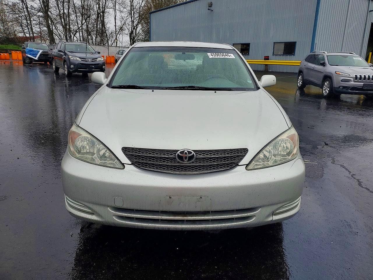 2002 TOYOTA CAMRY LE photo 13