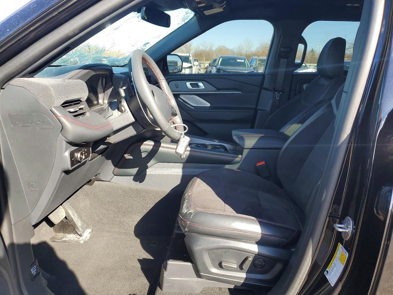 2025 FORD EXPLORER ST photo 19