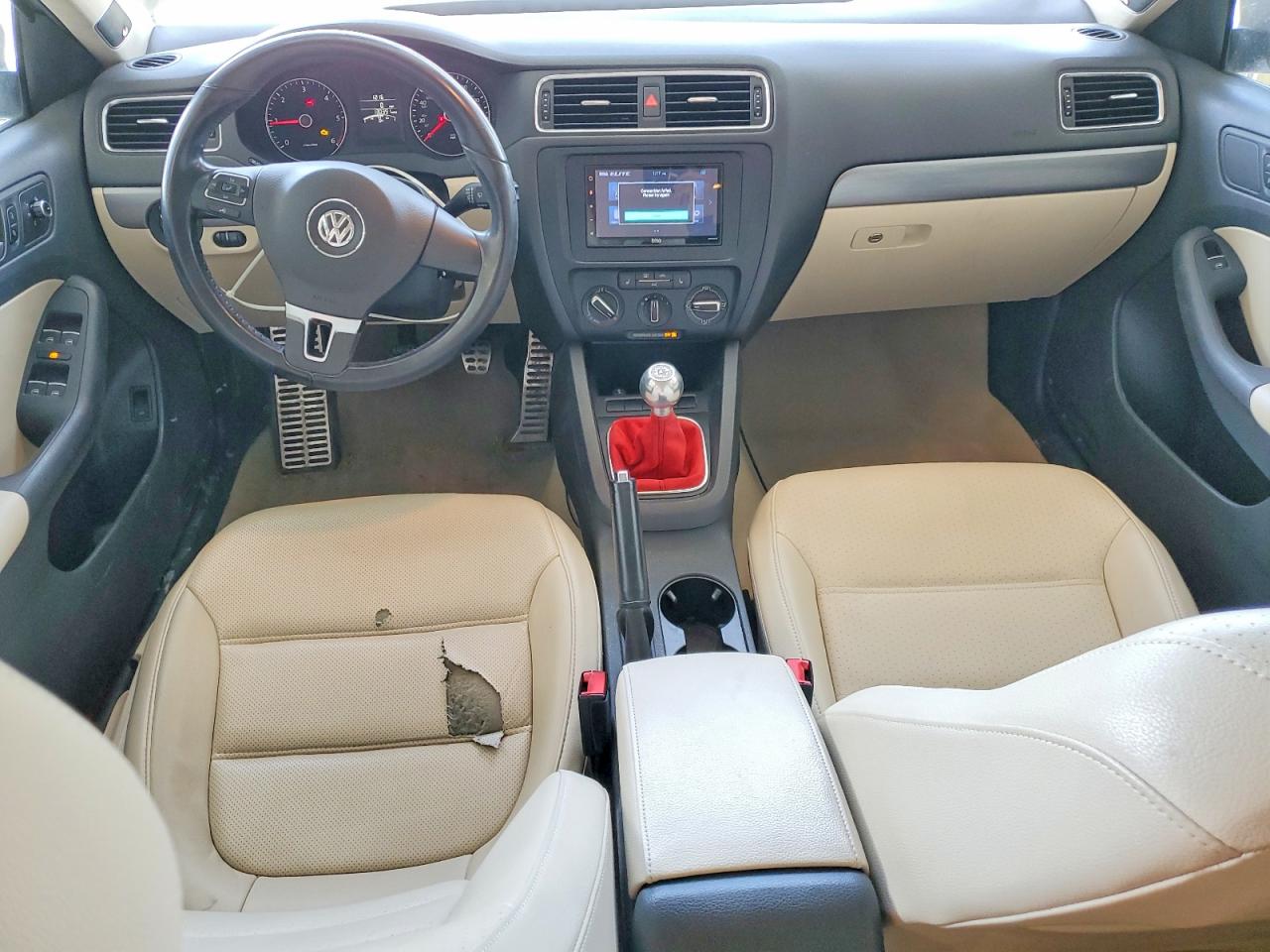 2013 VOLKSWAGEN JETTA TDI photo 8