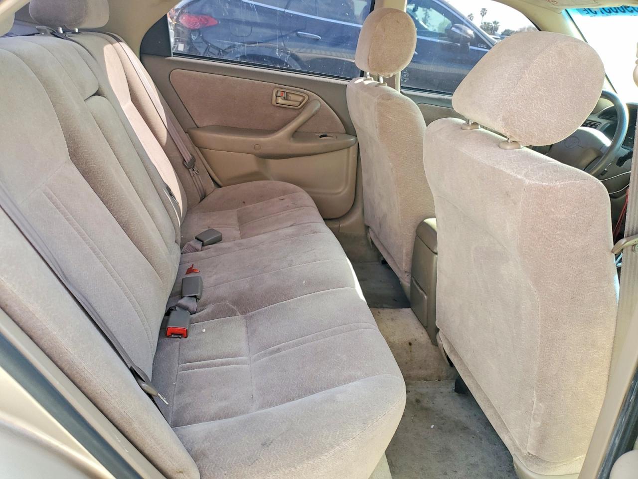 1999 TOYOTA CAMRY LE photo 10