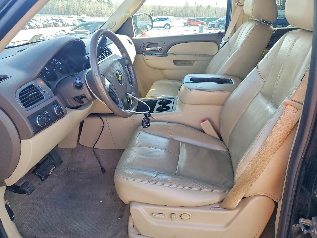2011 CHEVROLET TAHOE K1500 LT photo 7