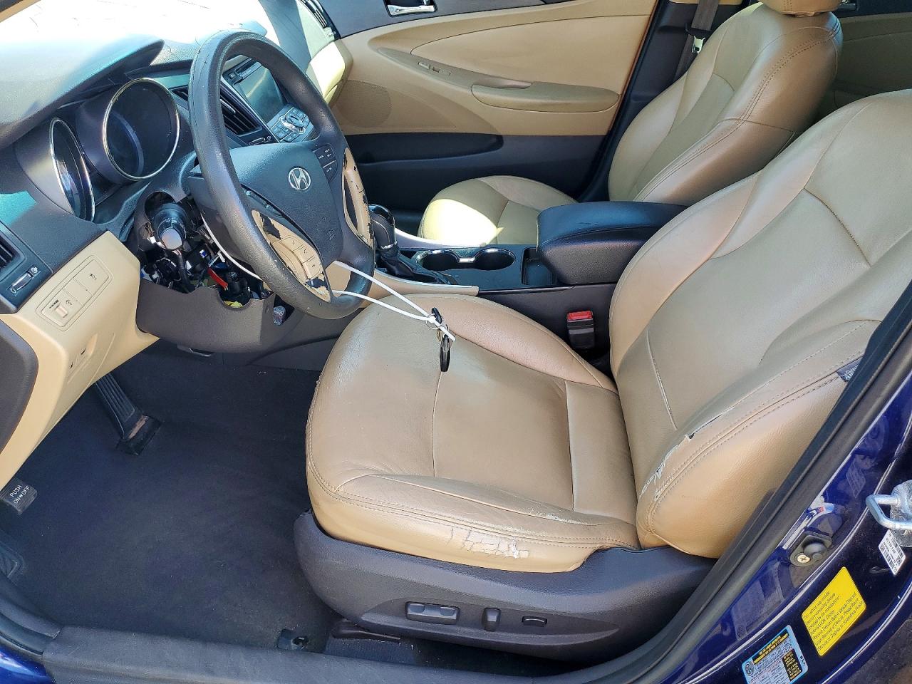 2011 HYUNDAI SONATA GLS photo 13