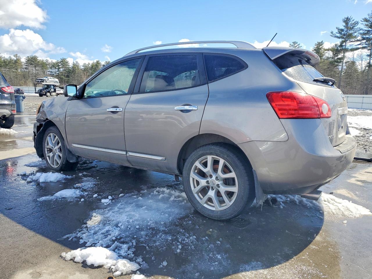 2013 NISSAN ROGUE S photo 3