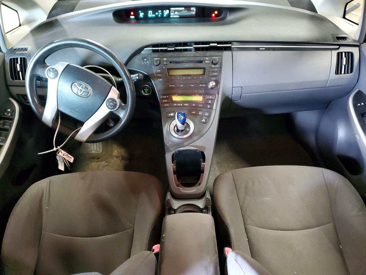 2010 TOYOTA PRIUS II photo 8