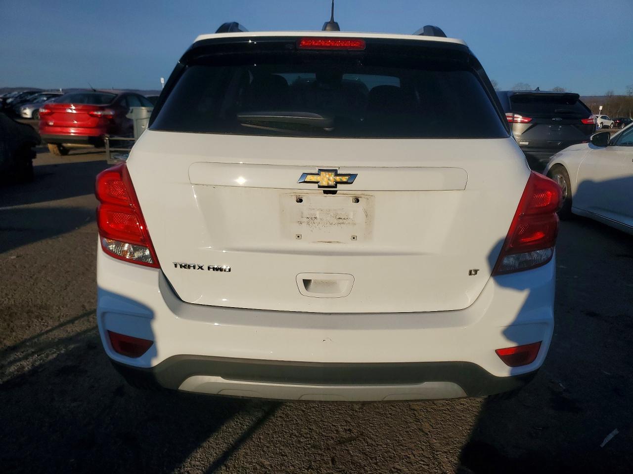 2018 CHEVROLET TRAX 1LT photo 6