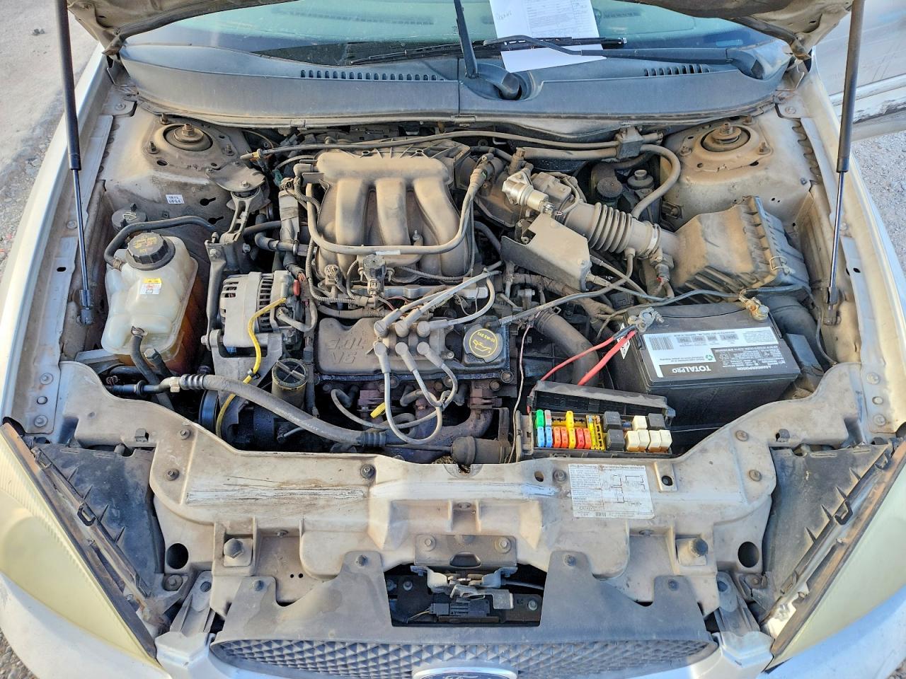 2004 FORD TAURUS SES photo 21