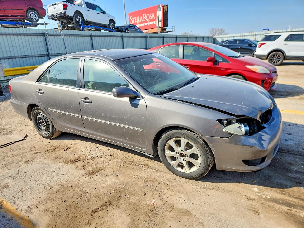 2005 TOYOTA CAMRY XLE V6 photo 4