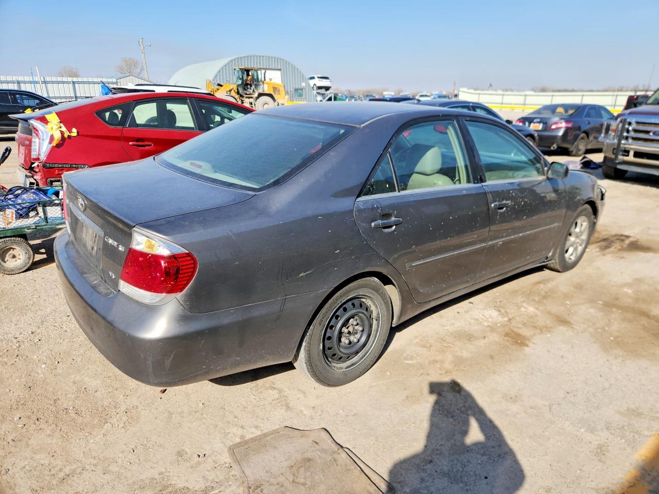 2005 TOYOTA CAMRY XLE V6 photo 3