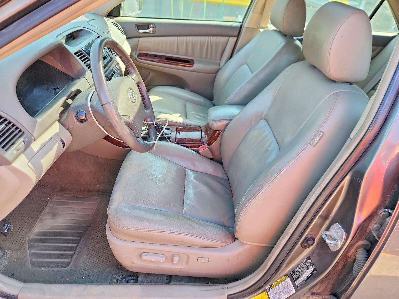 2005 TOYOTA CAMRY XLE V6 photo 7