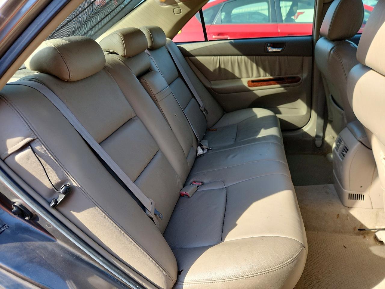 2005 TOYOTA CAMRY XLE V6 photo 10