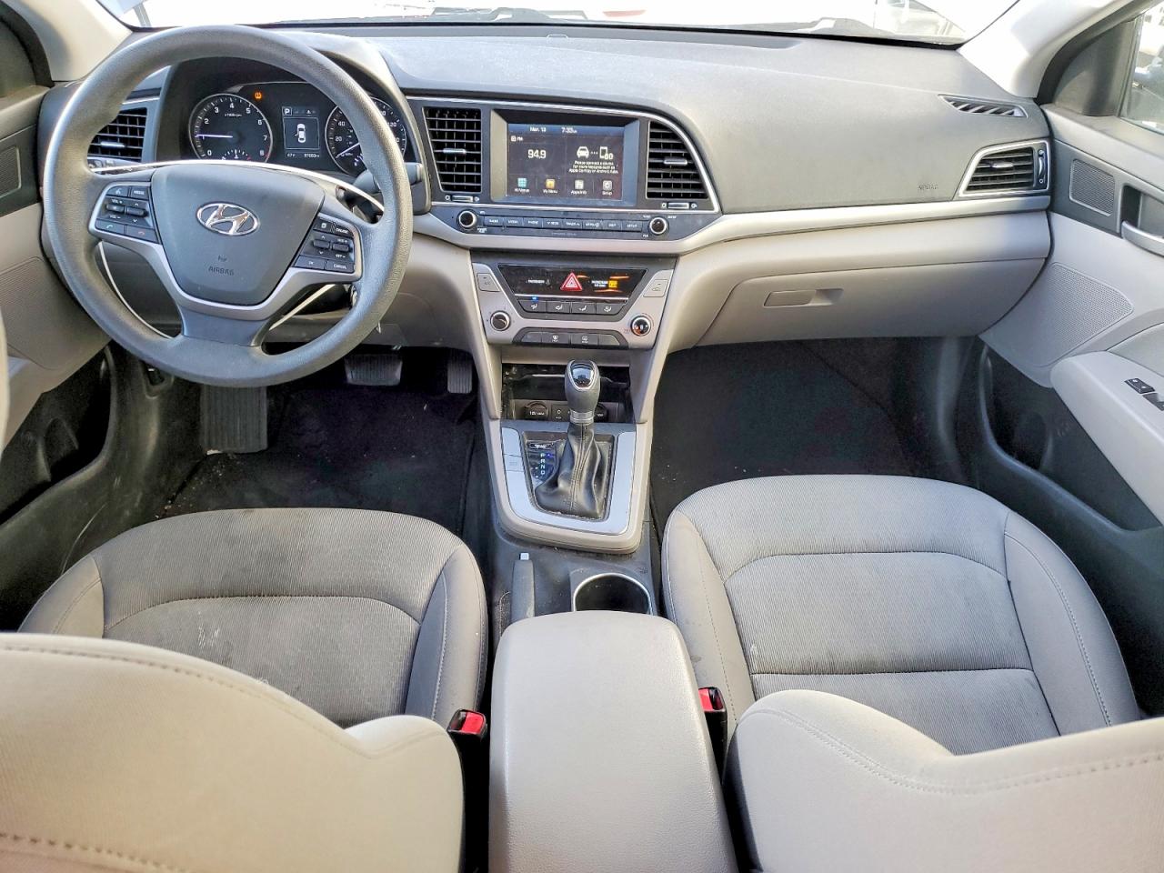 2018 HYUNDAI ELANTRA SEL photo 8
