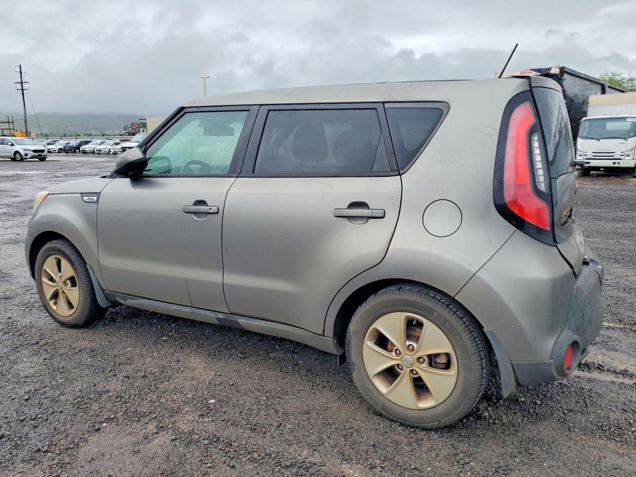 2016 KIA SOUL BASE photo 2