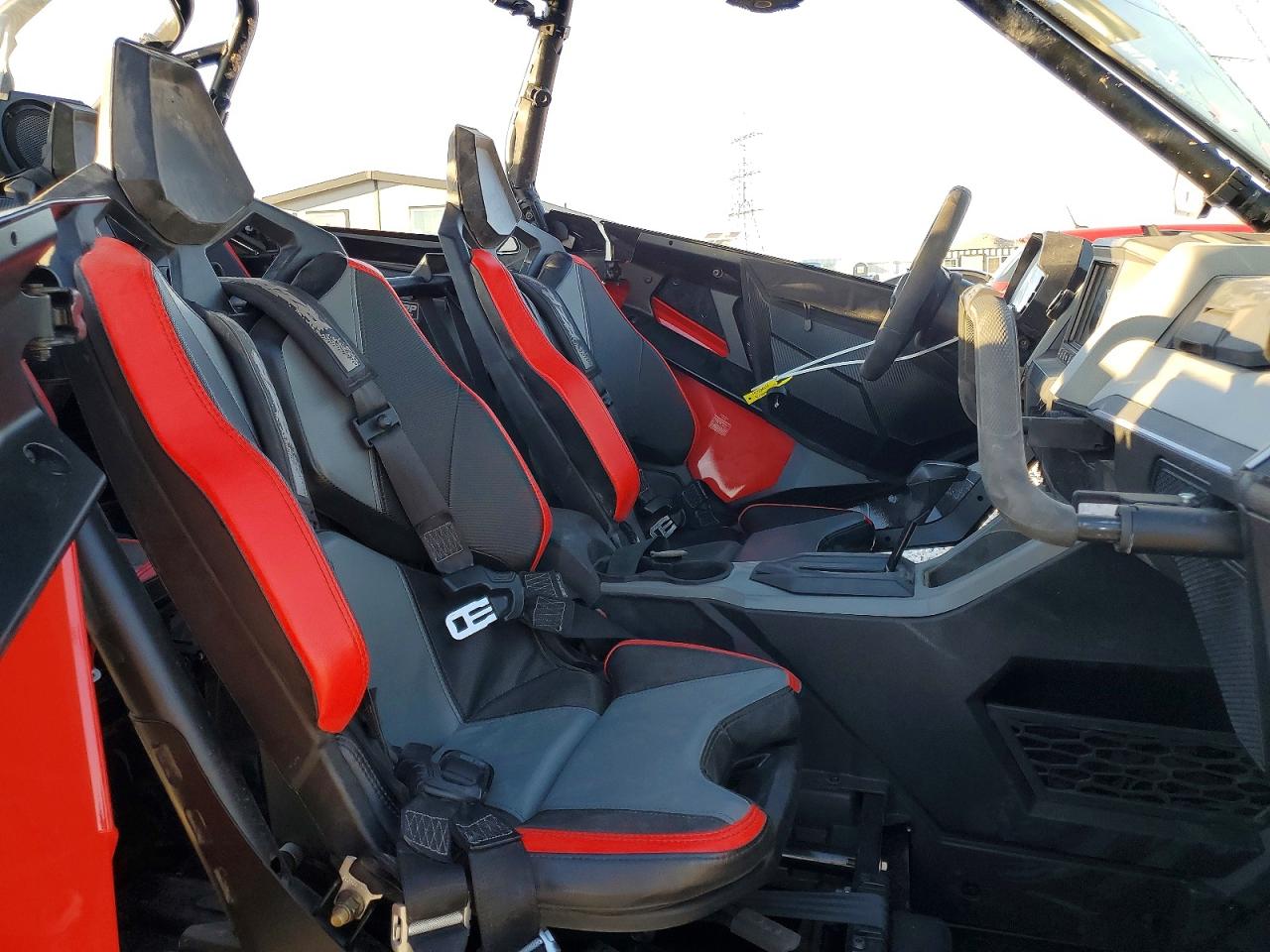 2022 POLARIS GENERAL UTILITY VEHICLE photo 5