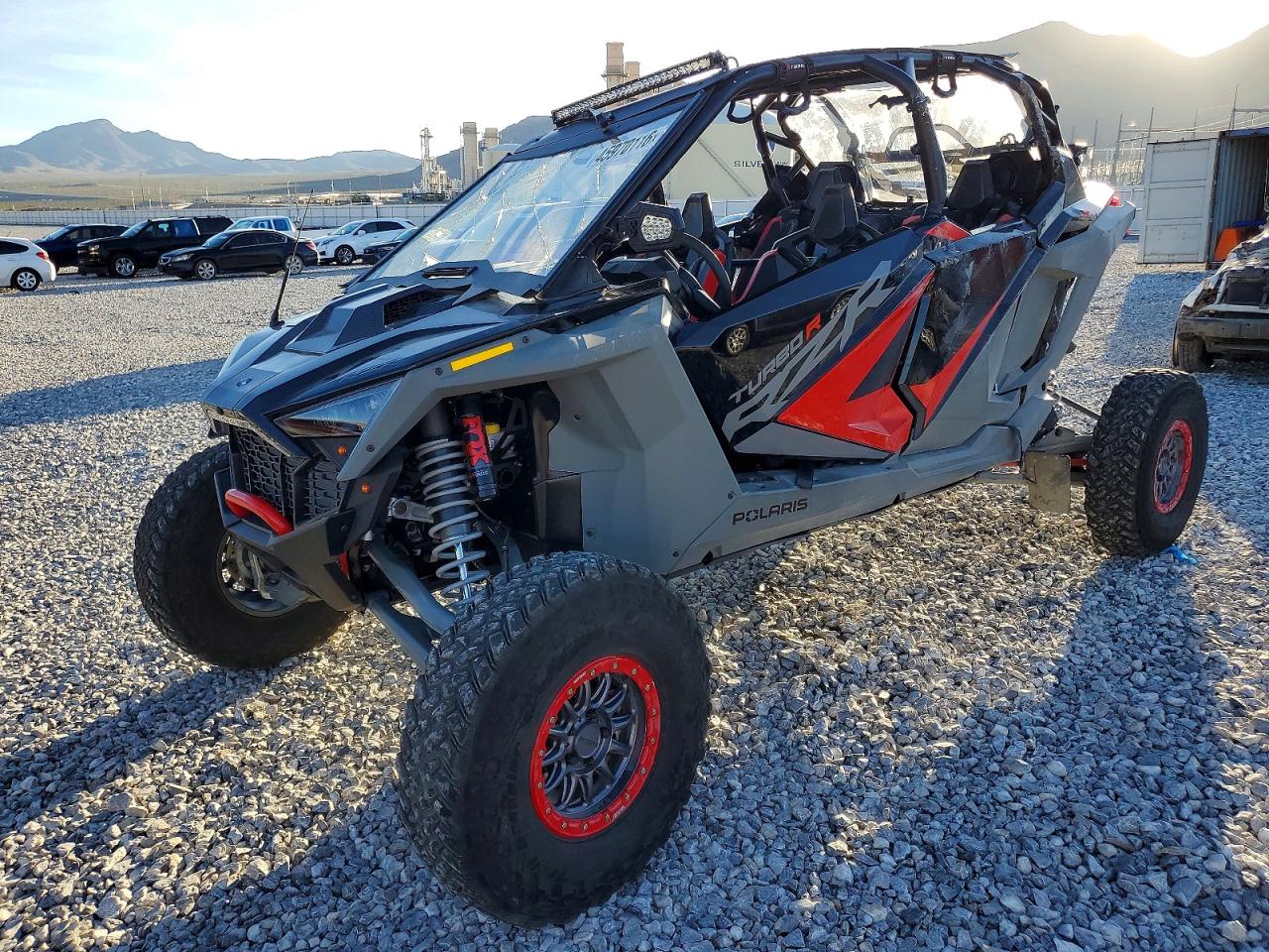 2022 POLARIS GENERAL UTILITY VEHICLE photo 2