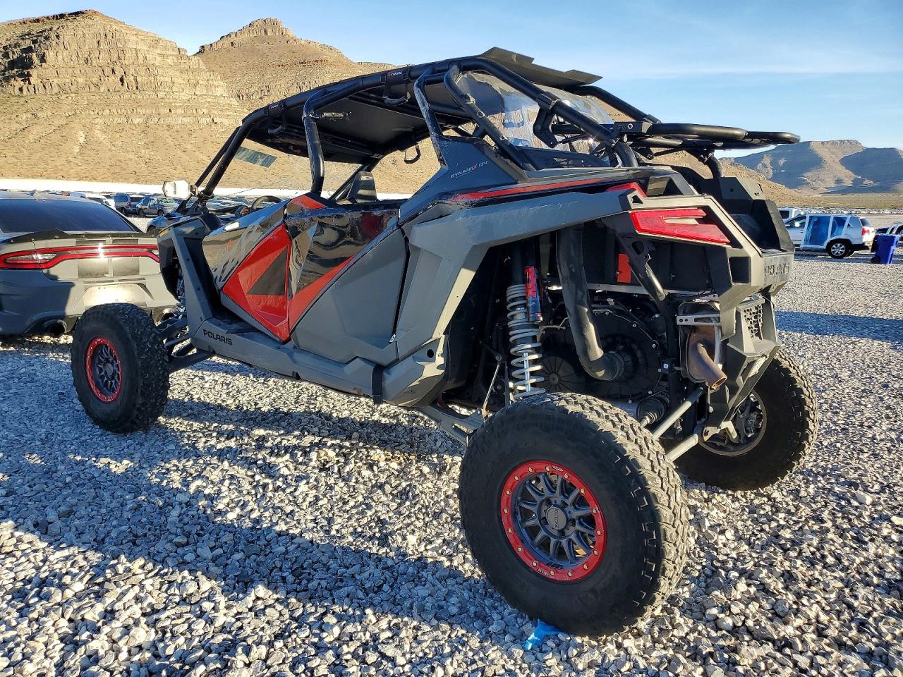 2022 POLARIS GENERAL UTILITY VEHICLE photo 3