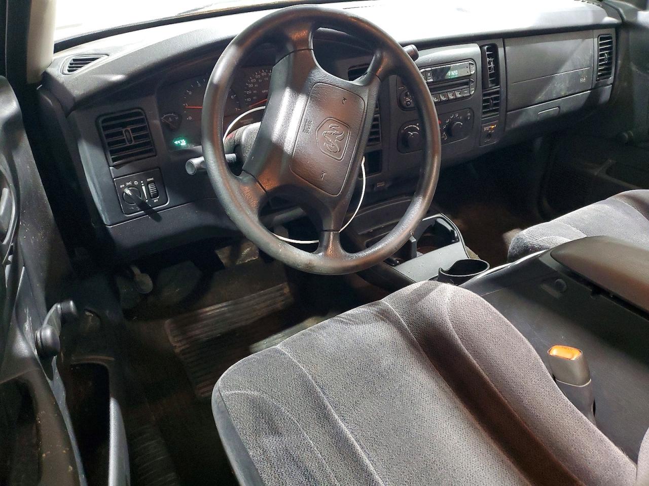 2003 DODGE DAKOTA SXT photo 22