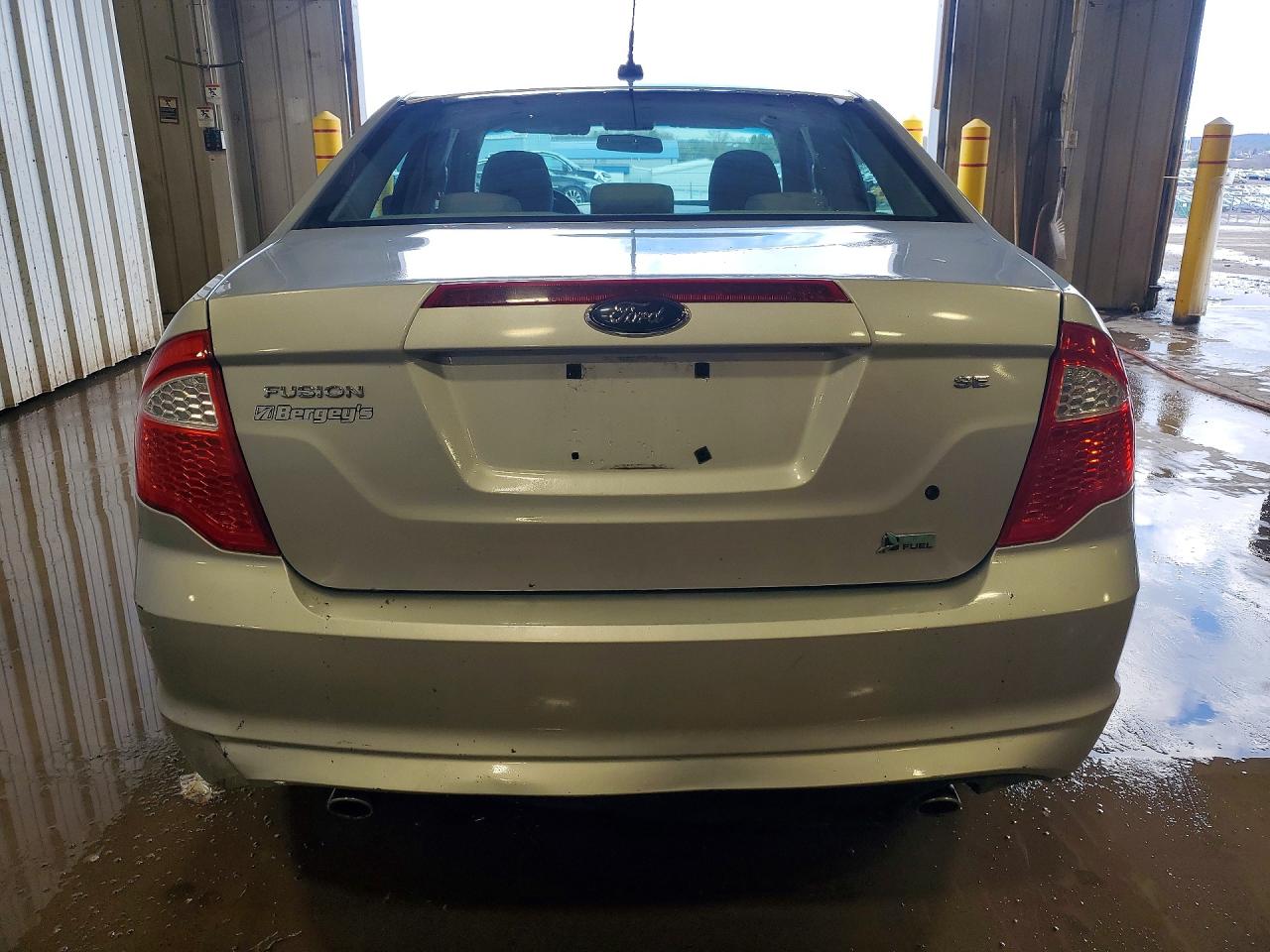 2010 FORD FUSION SE photo 6
