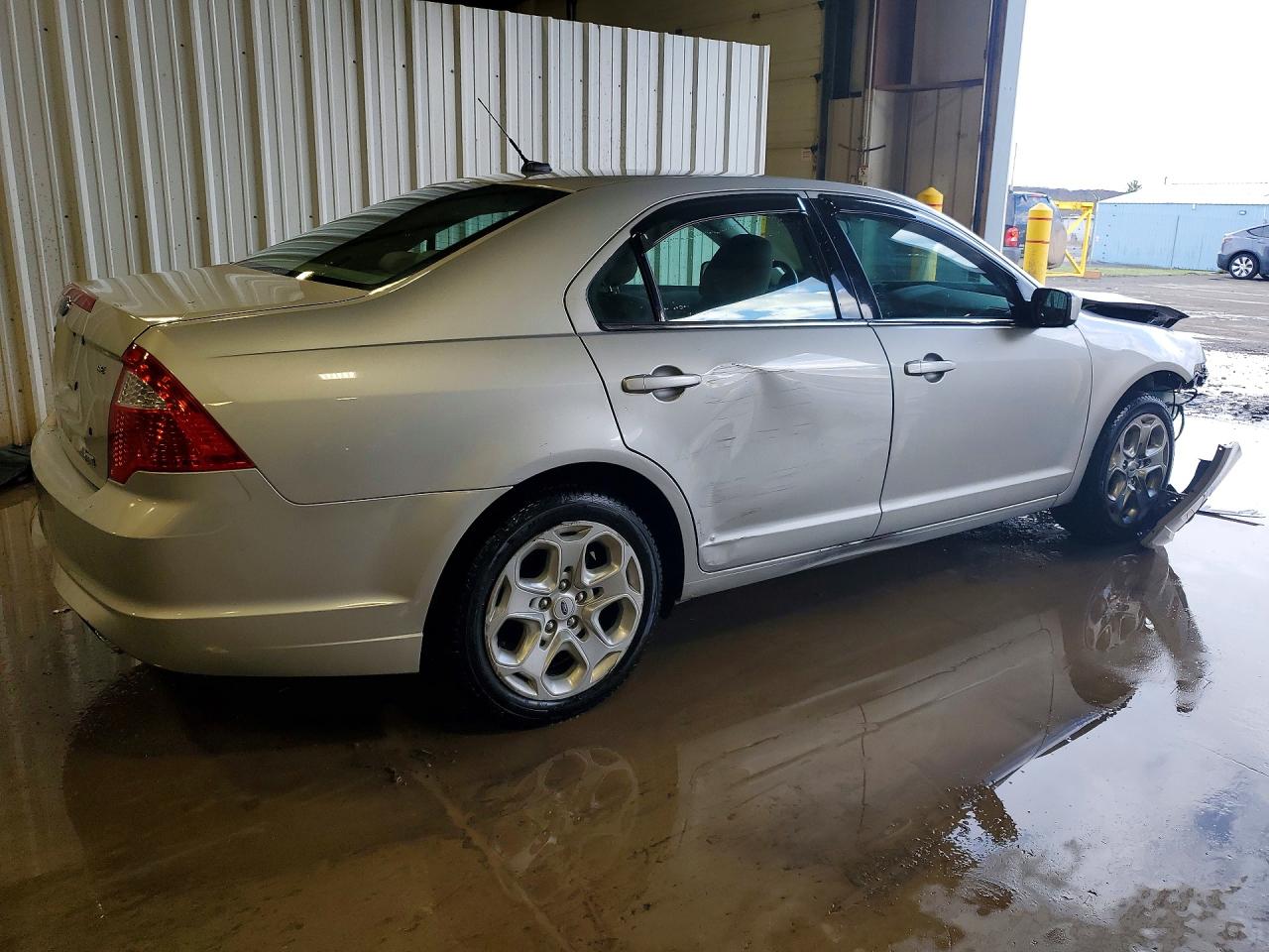 2010 FORD FUSION SE photo 3