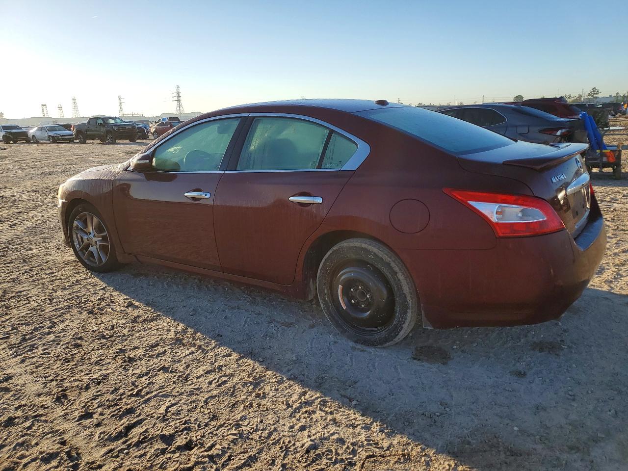 2010 NISSAN MAXIMA 3.5 S photo 2