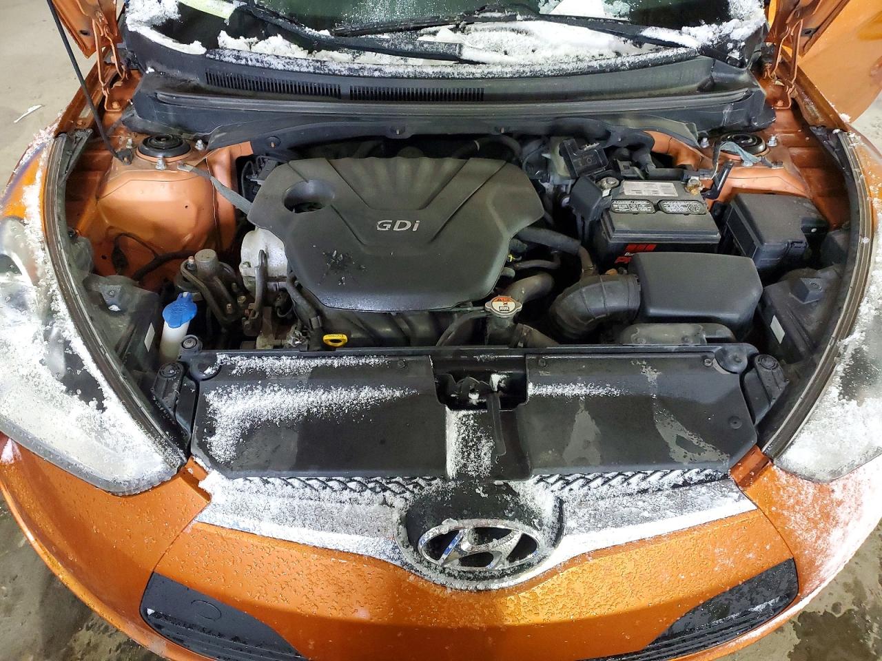 2013 HYUNDAI VELOSTER BASE photo 11