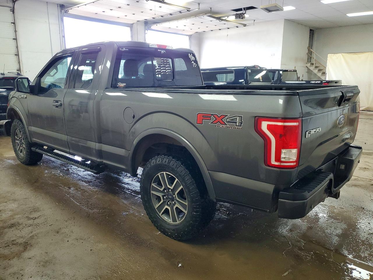 2015 FORD F150 SUPER CAB photo 2