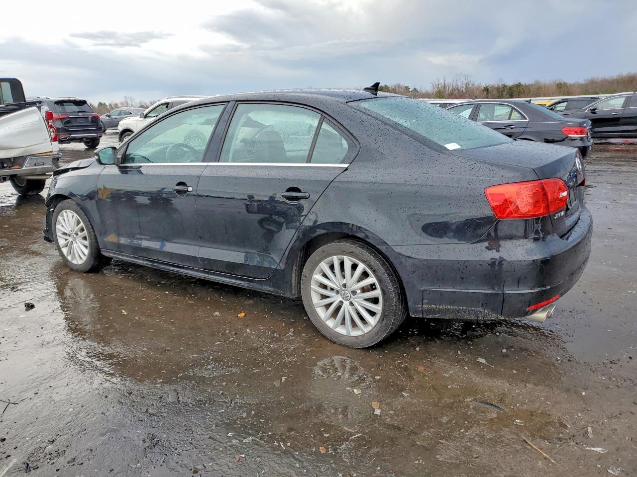 2013 VOLKSWAGEN JETTA TDI photo 4