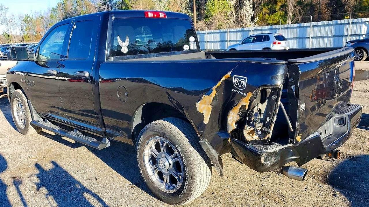 2017 RAM 1500 ST photo 2