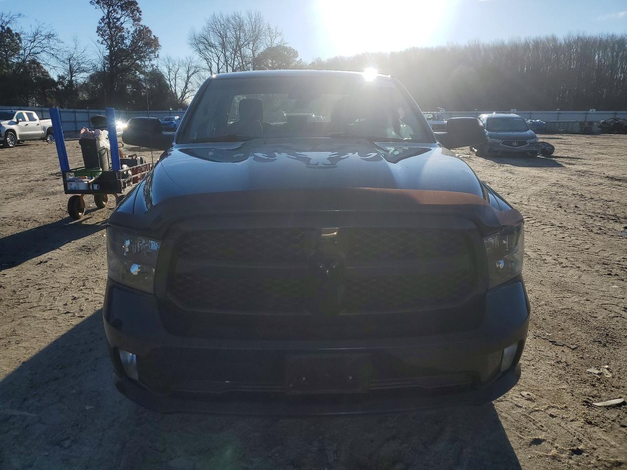 2017 RAM 1500 ST photo 5