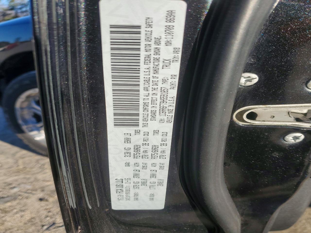 2017 RAM 1500 ST photo 12