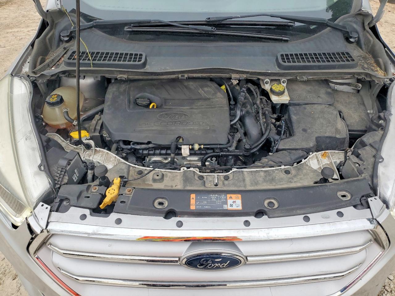 2017 FORD ESCAPE SE photo 12